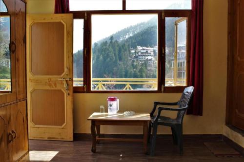 UpClimb Longstay for bus or taxi only guests photo 3