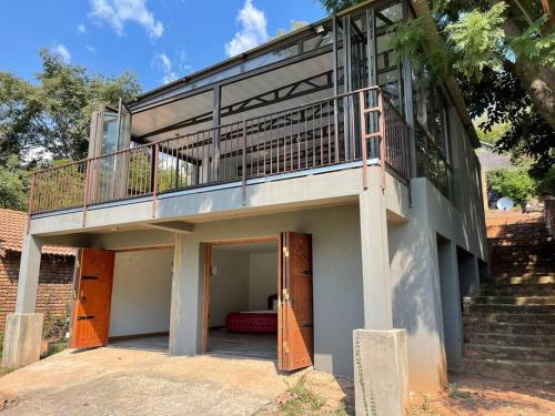 Sun Room (Studio) on the edge of the Harties dam., Hartbeespoort (foto 8)