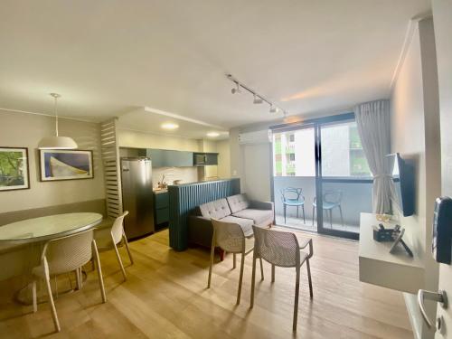 Apartamento 2 quartos. BEIRA MAR PAJUÇARA. Luxo