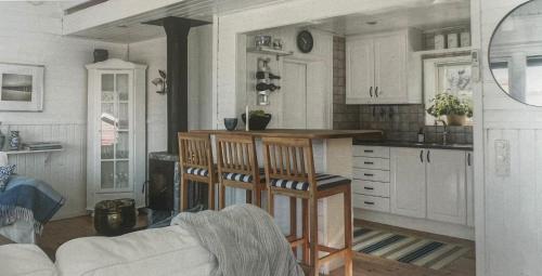 Saltkällan Hällaviksvägen 11 (Saltkallan Hallaviksvagen 11) in Uddevalla