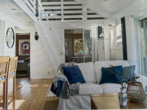 Saltkällan Hällaviksvägen 11 (Saltkallan Hallaviksvagen 11) in Uddevalla