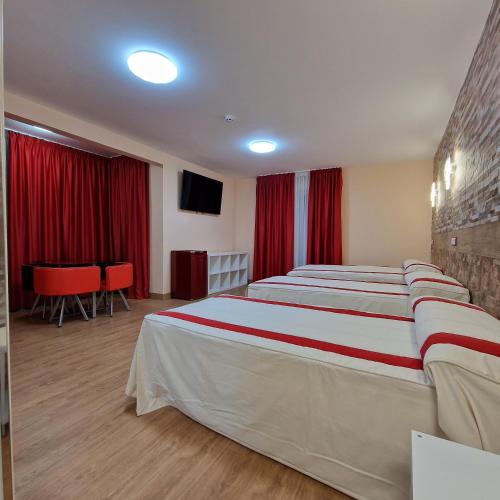 Gavilanes II - main image
