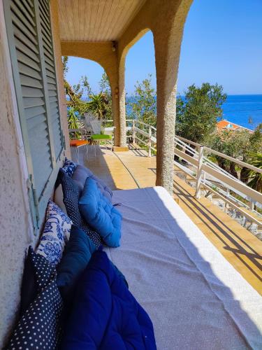 المنطقة المحيطة, Lilly's Seaview Retreat Cottage in Avlakia