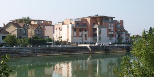 Les Berges Impressionnistes 1 chambre avec terrasse - Pension de famille - Lagny-sur-Marne