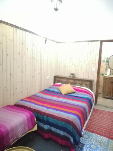 2 twin beds