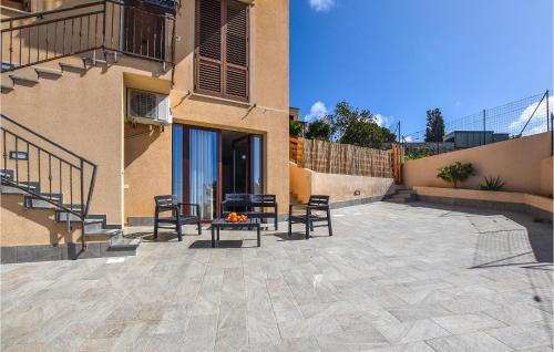  Gorgeous Apartment In Custonaci in Custonaci