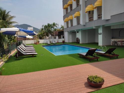 Úszómedence, Hotel Porto Di Mare in Praia da Enseada