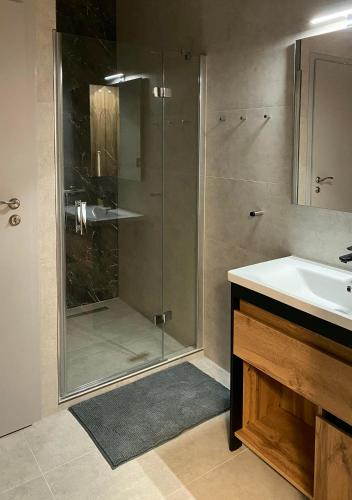 Corner Apartman