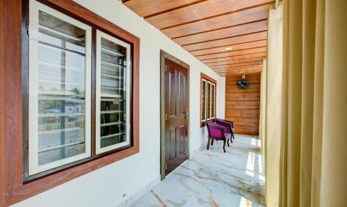Superior Room With Living Area & Balcony image 9