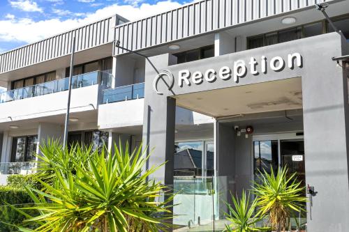 Peninsula Nelson Bay Motel and Serviced Apartments 