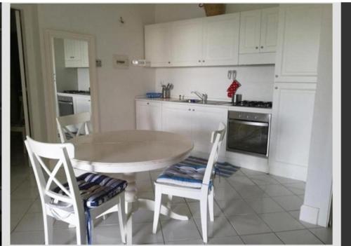 Apartment in Resort Les Sables Noirs, Vulcano (foto 8)