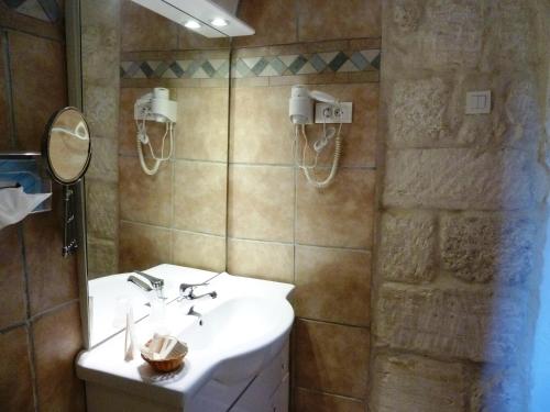 Logis Hotel Residence Les Cedres