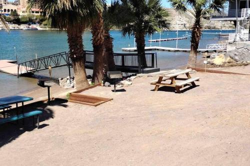 3 bedroom, 2 bath 1 min walk to the beach, Bullhead City (photo 9)