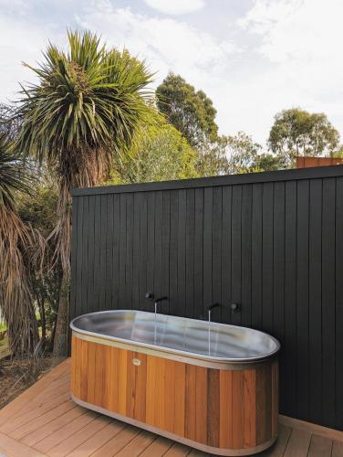 Tussock Hill Vineyard Retreats