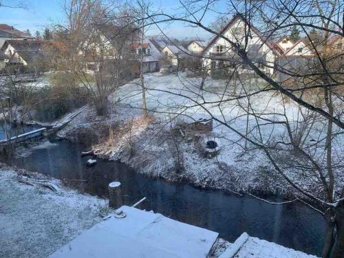 Apartment amidst nature-Riverdale, north of Munich