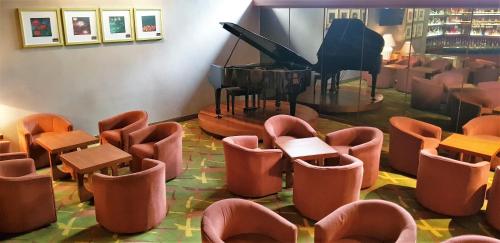 Pub/Lounge, Hotel Finisterre near Anahuacalli