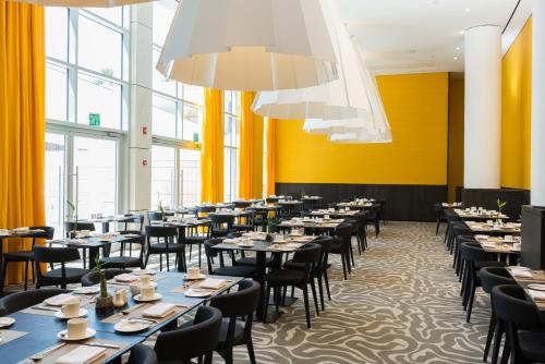 Restaurant, Herods Herzliya Hotel by the Beach in Herzliya