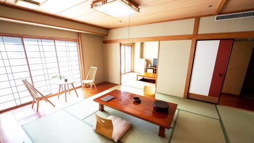 Japanese-Style Superior Room