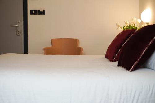 Hotel Sunset Room Type - Economy Double Room