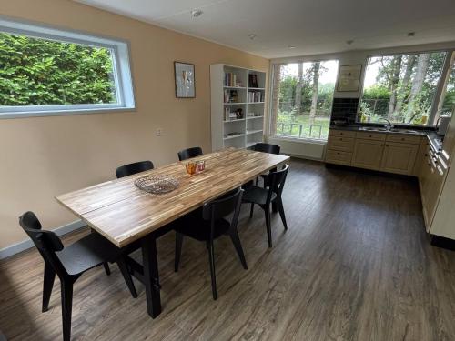 Iekārtas, Veel eigen en omheinde grond in dit luxe huisje! in Vaterene