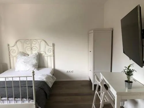 Mini Appartement Messezimmer Nähe Düsseldorf, Appartement 25 qm Hilden in Hilden, Deutschland