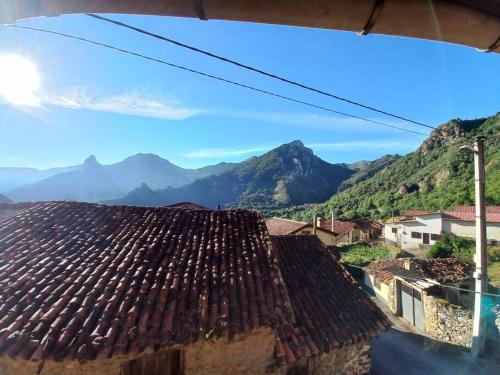 Casa rústica en Dobres con vistas a la montaña