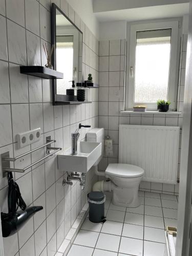 SANO - bei Joseph in Hagen- modernes Ambiente - Home office - Highspeed Internet - Waschmaschine, Hagen (Foto 2)