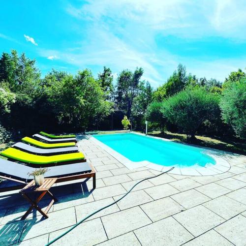 Magnifique villa -piscine privée vue Mont Ventoux