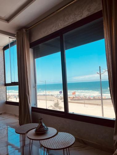 Beach Elegance Sea View & Serenity 40 min to RABAT in 梅迪亚
