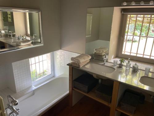 LA CROIX DES GRANGES in ชาปเดย