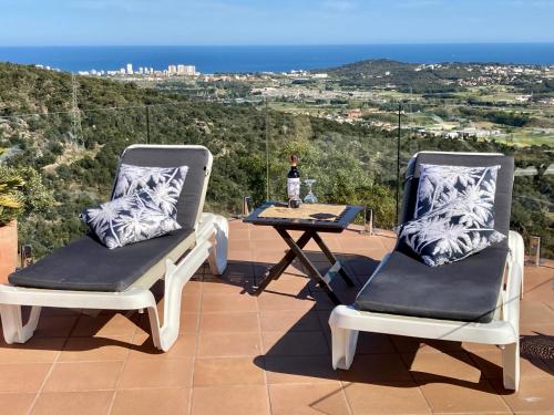  Villa Gardenia mit Pool und traumhaftem Meerblick, Pension in Santa Cristina dAro