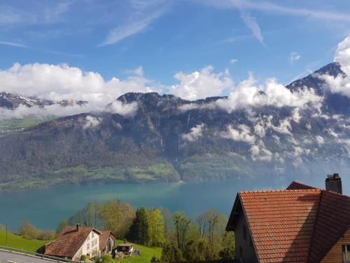  Panorama , Pension in Obstalden bei Mollis