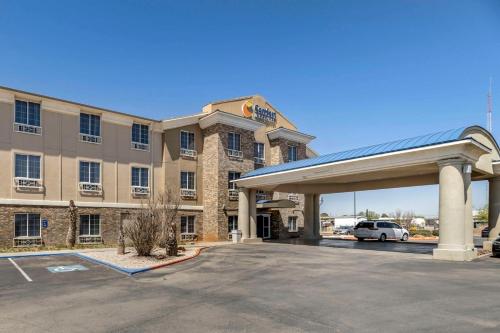 Comfort Inn & Suites