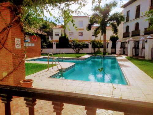 Piscina, Dúplex las Terrazas mar y montaña (Duplex las Terrazas mar y montana) in Velez de Benaudalla