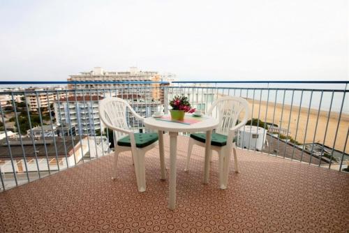 Studio with Balcony