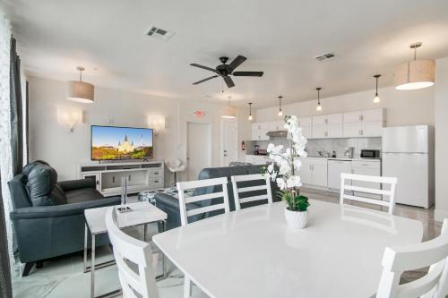 Breathtaking Condos Near French Quarter - 편의 시설/서비스
