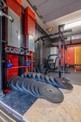 Snowshoe WV “Mountain Retreat’ in Walnut, USA