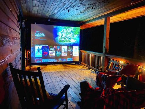 The Hideout near Snowshoe Resort in Walnut, USA