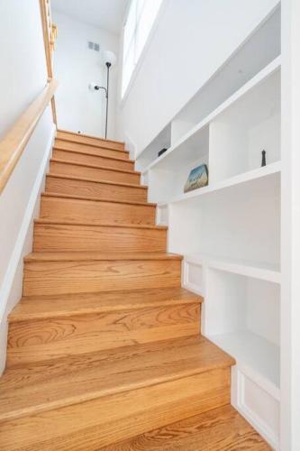 Charming Home Minutes From Nations Capital in Arlington, USA