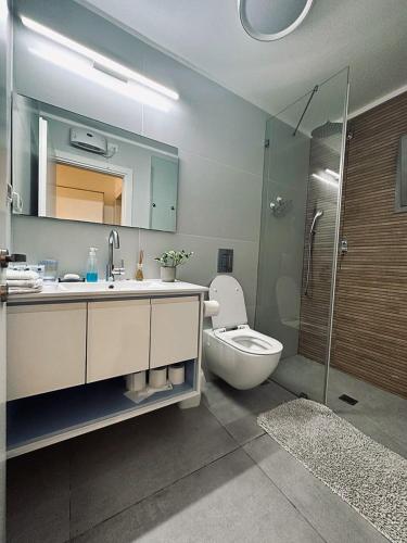 Luxury 3 Rooms Apartament - NearTheSea Bat Yam in Bat Yam