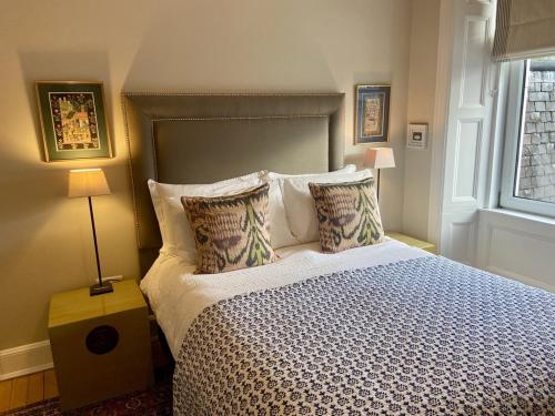 Antler Guest House - main image