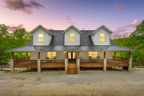 Cedarwood Farmstead - image 14