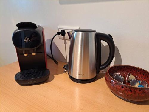 Appartement aux Portes de Paris et 5 minutes du métro (Appartement aux Portes de Paris et 5 minutes du metro) in Charenton-le-Pont