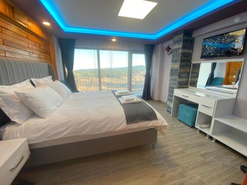 La Vie En Rose Hotel by Sogutdagi Isparta in Keçiborlu