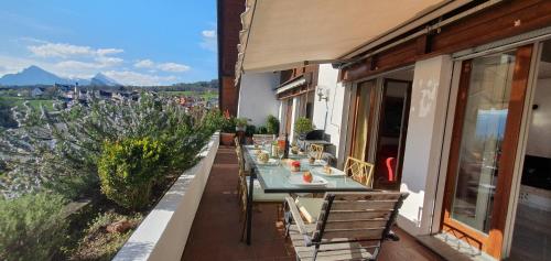 Kilátás, HeidiHoliday geräumige Maisonette-Attica, Sauna & Panoramaterrasse - aufgewertet 2023 (HeidiHoliday-Jenins Grand Maisonette-Attika mit Office & Relax-Bereich, Aussenparkplatz & Garage, ge) in Landquart