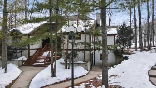 . 780 Combined Upper and Lower Disciples Village Condo