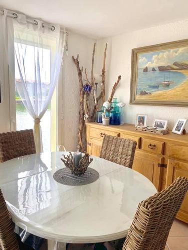 Ausstattung, Appartement Vue Mer - RDC - Parking Privé - Meublé Tourisme 4 étoiles (Appartement Vue Mer - RDC - Parking Prive - Meuble Tourisme 4 etoiles) in Agde