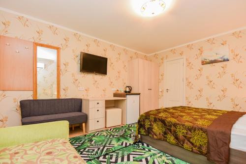 Family Room with Terrace image 3