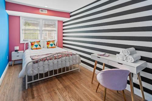 Stylishly Renovated 5-Bedroom Home in AC - Perfect for Groups and Families in Atlantic City, USA