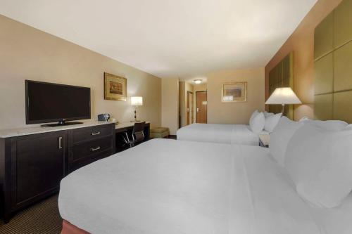 Best Western Plus Country Inn & Suites